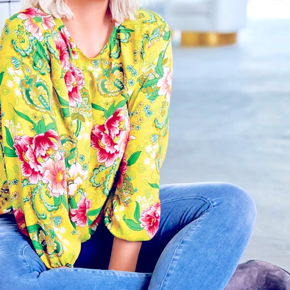 LOFT Yellow Floral Top - NWT! Size L